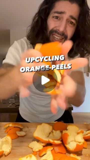 Armen Adamjan on Instagram: "Did you know this about orange peels?! 😳🍊 The benefits = too good to throw out.. . . #orange #plantbased #natural #homemade #lifehacks #howto #orangepeels #sustainability #lifehack #diy #howto #kitchenhacks #recycle #upcycle #hacks #creativeexplained" Orange Peel Uses, Orange Peal, Upcycle Hacks, Diy Face Scrub, Orange Peels, Orange Skin, Orange Peel, Face Scrub, Kitchen Hacks