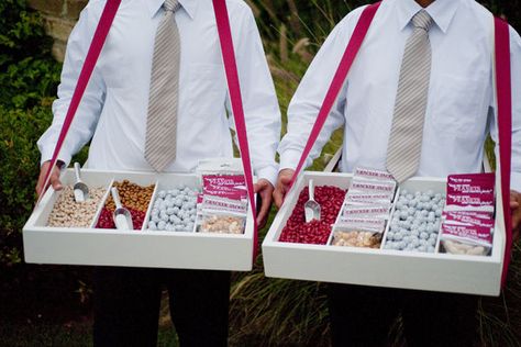 Putting your personality into the party can be fun and functional.  Love this stadium style snack service! Ideas Boda Originales, Wedding Cocktail Hour Food, Original Wedding Ideas, Sports Themed Wedding, Baseball Wedding, Wedding Cake Alternatives, Traditional Wedding Cakes, Cocktail Hour Wedding, Traditional Wedding Cake