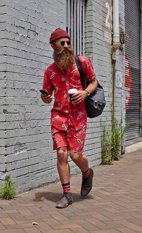 Hipster Christmas, Hipster Santa, Australia Funny, Get Ready For Christmas, Epic Beard, Christmas Memes, Santa Outfit, Red Beanie, Hipster Man