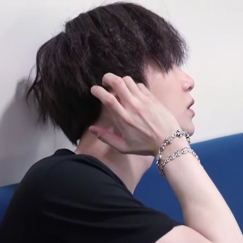 Yoongi hand details Yoongi's Hands, Pretty Hands, About Bts, Min Suga, Agust D, Bts Yoongi, Daegu, Bts Suga, Bts Pictures