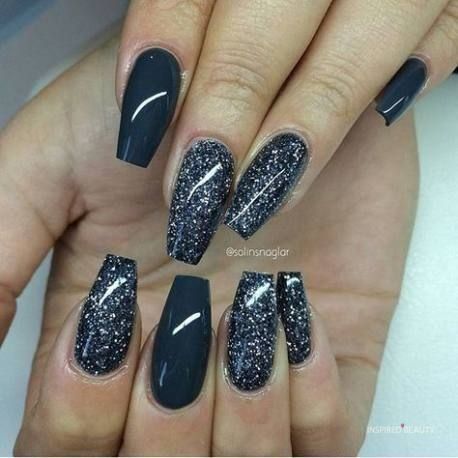 27+ Beautiful Winter Nails - Inspired Beauty Dark Grey Nails, Black Gel Nails, Grey Nail Designs, Pretty Nail Colors, Gray Nails, Super Nails, Nails Polish, Ideas Nails, Dark Nails