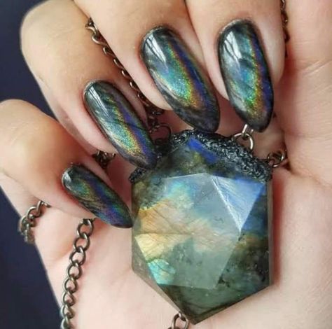 Bestie Black, Crystals Labradorite, Witchy Nails, Crystal Nails, My Bestie, Dream Nails, Funky Nails, Nails Art, Big Deal