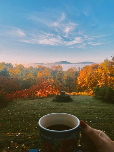 Coffee With A View, Vermont Fall, Cozy Things, Autumn Wallpaper, Fall Morning, Fall Colours, Wallpaper Mobile, Autumn Morning, The Older I Get