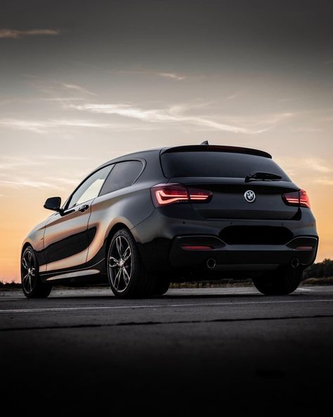 A 3-door adventure. The BMW 1 Series. #BMWrepost @dschmdt #BMW #1Series –– BMW M140i 3-doo Bmw 120, Bmw M140i, Bmw 116, Bmw 118, Bmw 116i, Bmw Price, Suzuki Cars, Bmw F20, Bmw Wagon