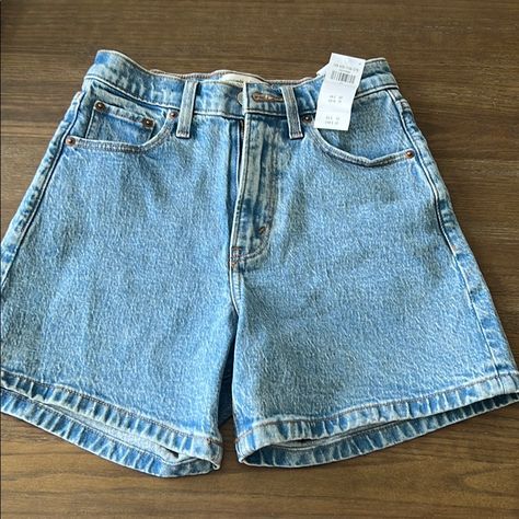 Abercrombie Jeans, Quoi Porter, Outfit Inspo Summer, Marketing Technology, Summer Jeans, Shorts Jeans, Levi Strauss, Dream Clothes, Outfits Casuales