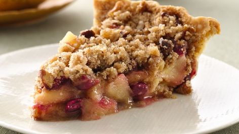 18 Casseroles Made Better with Pillsbury Biscuits - Pillsbury.com Cranberry Apple Pie, Apple Pie Tarts, Cranberry Crumble, Crumble Tart, Blueberry Pies, Apple Cranberry Pie, Dessert Pies, Traditional Apple Pie, Cranberry Pie