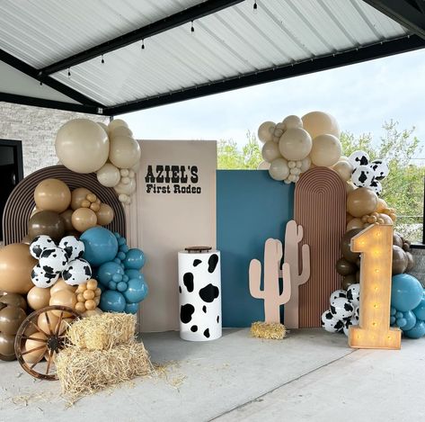 Square Chiara Backdrop, My First Rodeo Decorations, First Rodeo Birthday Boy Decorations, First Rodeo Birthday Party Boy, Rodeo Birthday Party Ideas, My First Rodeo Birthday Party, First Rodeo Birthday Party, My First Rodeo Birthday, Cowboy First Birthday