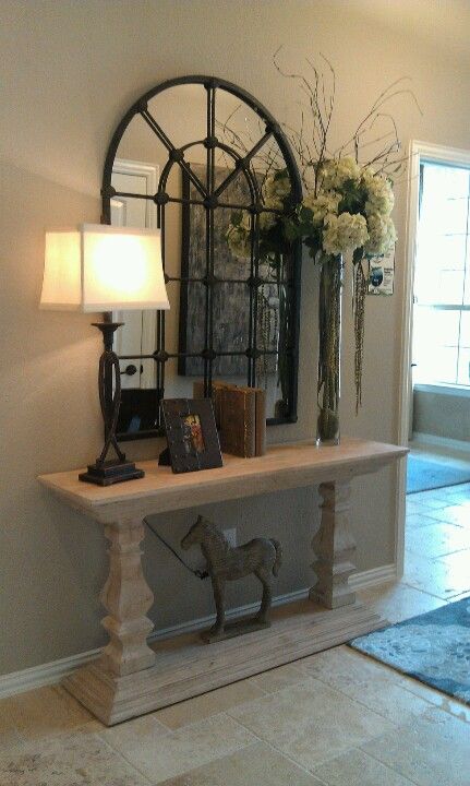 Entryway Decor Ideas, Entry Table Decor, Rustic Entryway, Entry Ways, Mediterranean Home Decor, Arched Mirror, Foyer Decorating, Arch Mirror, Entry Way Design