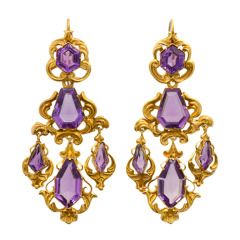 Victorian Amethyst and Gold Drop Earrings Victorian Drop Earrings, Dramatic Earrings, Victorian Jewellery, Vintage Drop Earrings, Jewellery Vintage, Jewelry Advice, Bridal Earrings Drop, Amethyst Gold, Purple Jewelry