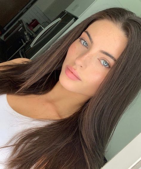 Brown Hair Blue Eyes Pale Skin, Brown Hair Blue Eyes Girl, Brown Hair Pale Skin, Hair Colors For Blue Eyes, Prettiest Eyes, Dark Hair Light Eyes, Dark Hair Blue Eyes, Pale Skin Hair Color, Brunette Blue Eyes