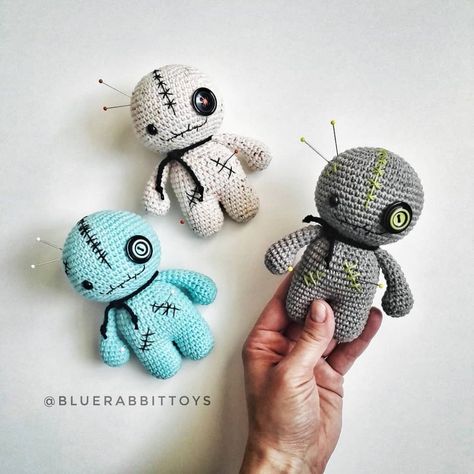 Amigurumi Zombie Free Pattern – Free Amigurumi Crochet Crocheted Stuffed Animals, Zombie Dolls, Crochet Decrease, Crochet Abbreviations, Halloween Crochet Patterns, Ideas Handmade, Crochet Amigurumi Free Patterns, Crochet Amigurumi Free, Fun Crochet Projects