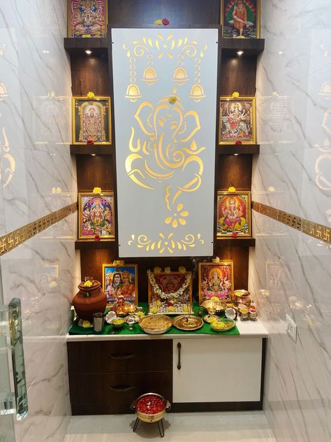 Samy Room Door Design, Home Temple Ideas Puja Room Small Modern, Home Temple Ideas Puja Room Hindus, South Indian Pooja Room Design, Poojai Arai, Traditional Pooja Room Design, Pooja Room Ideas Indian Traditional, House Mandir, Latest Pooja Room Designs