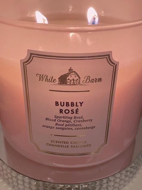 Bath and body works candle pink Pink Bath And Body Works Candle, Bubbly Rose Bath And Body Works, Rose Candle Aesthetic, Rose Scent Aesthetic, Bath And Bodyworks Candle, Bath And Body Works Candles Aesthetic, Bathandbodyworks Christmas, Bath And Body Works Aesthetic, Girly Candles