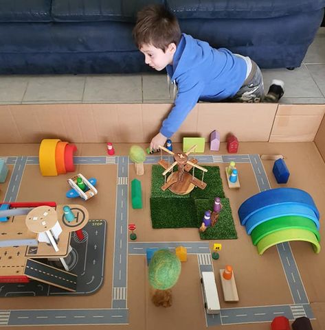 Transportation Project, Box City, Neighborhood Activities, Boy Activities, Theme For Preschool, Transportation Worksheet, Transportation Preschool, City Theme, Cardboard Diy