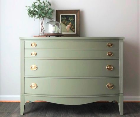 Sage Green Furniture, Painted Built Ins, Dresser Flips, Green Painted Furniture, Chalk Paint Dresser, Green Dresser, Beautiful Dresser, Green Furniture, Ikea Malm