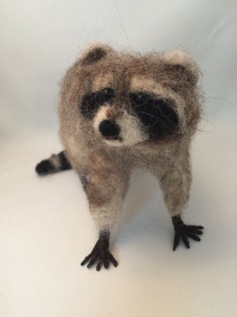 Needle Felted Raccoon, Animal Felting, Felted Raccoon, Felt Critters, Mossy Forest, Animal Print Background, Carving Projects, Needle Felt, African Animals