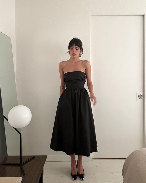 Jen Ceballos (@endlesslyloveclub) | Instagram Black Wedding Guest Dresses, Jen Ceballos, Desi Dress, Figure Dress, Muslim Fashion Hijab, Take Me Out, Grad Dresses, Parisian Style, Elegant Dress