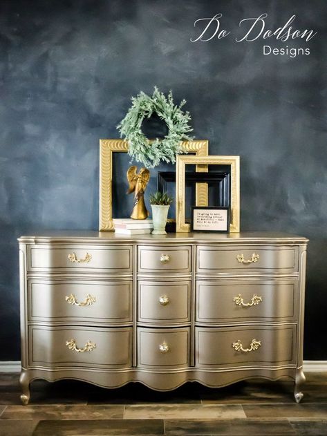 Using metallic paint for furniture can really make a statement when you're looking for that wow factor. #dododsondesigns #metallicpaintforfurniture #metallicpaint #paintedfurniture #furnituremakeover #paintedfurniture Metallic Painted Furniture, Refurbished Furniture, Redo Furniture, Metal Furniture, Repurposed Furniture, Upcycled Furniture, Refinishing Furniture, Furniture Projects, Metallic Paint