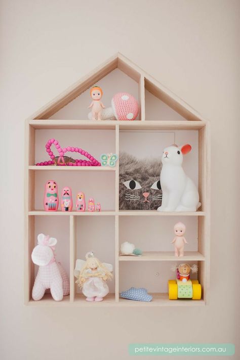 Bedroom Storage For Small Rooms, Kids Room Shelves, Vintage Kids Room, House Shelves, Interior Vintage, Baby Room Design, Kids Bookcase, Kids Interior, Big Girl Rooms