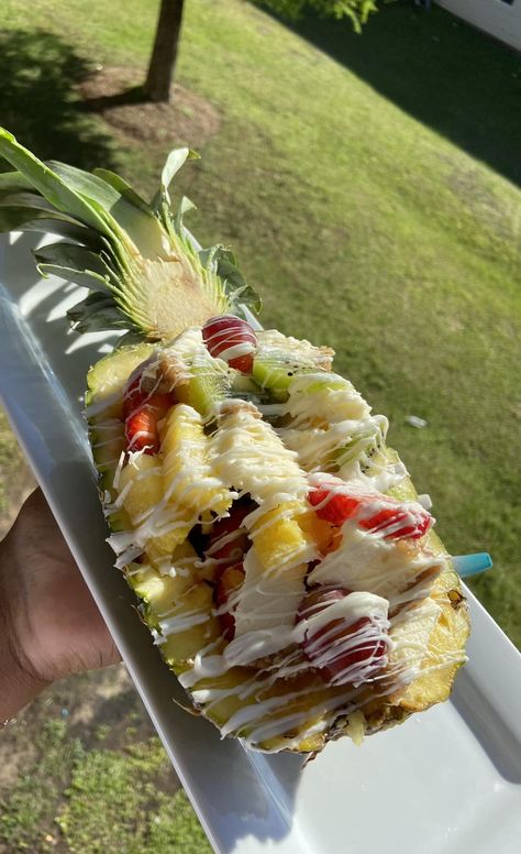 Rakeysha Haynes - Tropical Loaded Pineapples w/Cheesecake... Pineapple Cheesecake, Triple J, Pineapple Fruit, Cheesecake Bites, Fruit Tray, Charcuterie Boards, Fruit Bowl, Charcuterie Board, Fruit Salad