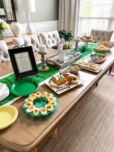 food served at the masters party misscrystalblog Masters Food Golf, Masters Themed Party, Kale Dip, Golf Themed Party, Masters Party, Hot Spinach Dip, Pimento Cheese Sandwiches, Cold Dips, Peach Ice Cream