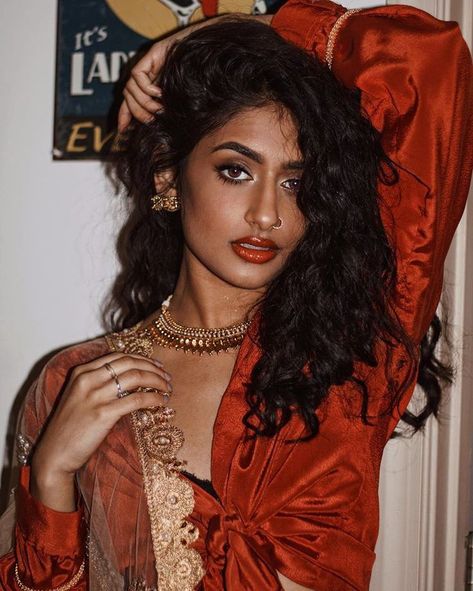 Hamel Patel Simple Sari, Hamel Patel, Fashion Souls, Brown Girls Makeup, Wise Girl, Desi Models, Arabian Beauty Women, Teen Girl Dresses, Beautiful Ladies