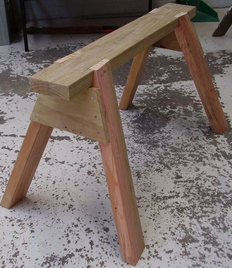 How to make a saw horse:                                                                                                                                                                                 More Woodworking Business Ideas, Saw Horse, Woodworking Shows, Carpentry Projects, Woodworking Workbench, Diy Holz, Woodworking Workshop, Popular Woodworking, Woodworking Jigs