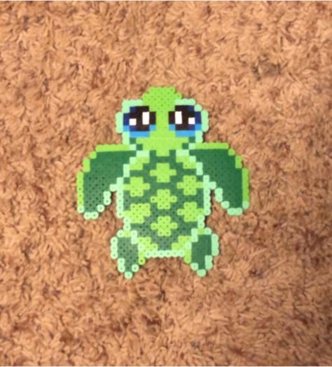 Dark Green and Sea Green Turtle Perler Bead Pattern Turtle Perler Bead Pattern, Ironing Beads Ideas, Melty Bead Designs, Easy Perler Bead Patterns, Melty Bead Patterns, Pearl Beads Pattern, Easy Perler Beads Ideas, Fuse Bead Patterns, Hama Beads Design