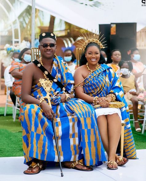 Traditional Ghana Clothing, African Traditional Wedding Dress Africa, Togolese Wedding, African Traditional Wear Culture, Ghana Kente Styles Traditional Weddings, Traditional African Wedding Dress, Ghana Wedding Dress, Kente Wedding Dress, Ghanaian Traditional Wedding