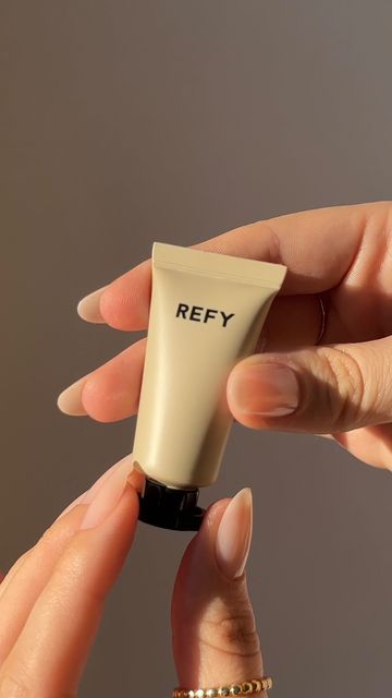 Refy Highlighter, Highlighter Refy, Realistic Makeup, Cream Highlighter, Makeup List, Acidic Foods, Yummy Salad Recipes, Healthy Smile, Detox Your Body