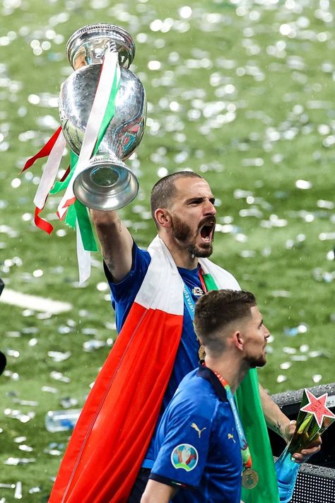 Italy National Football Team, Uefa European Championship, Football Stuff, Best Football Players, European Championships, Juventus, Football Players, Soccer, Football