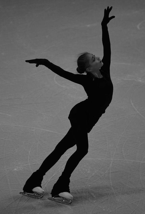 Nathan Hawkins, Figure Skating Aesthetic, Icebreaker By Hannah Grace, Anastasia Allen, Sport Romance, Ice Skating Photography, Grace Aesthetic, Alena Kostornaia, Skating Pictures