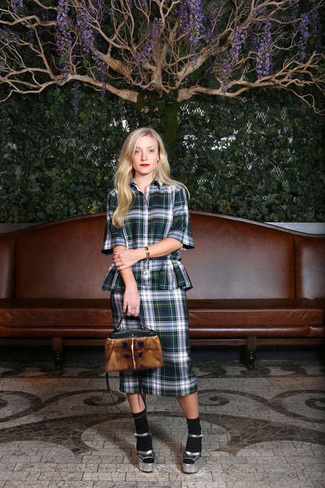 Kate Foley, Stylish People, Interview Style, Fendi Bag, Fashion Articles, Tartan Dress, Street Style Inspiration, Fashion Week Street Style, Prada Shoes