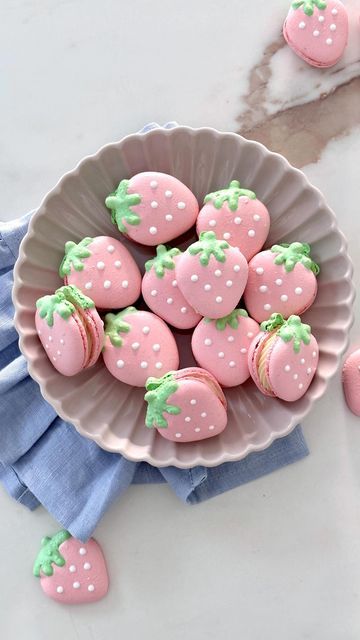 Yukiko Tanzi on Instagram: "Strawberry macarons 🍓💗 For the macarons 170g almond flour 130g powdered sugar 110g egg whites, divided 150g caster sugar 37ml water Pink and green food coloring Instructions: use Italian meringue method to make macarons (online class available in bio). Filling Ganache 200g white chocolate, finely chopped 100g heavy cream 1/4 strawberry jam To make the ganache, place chopped chocolate into a tall glass. Pour hot cream over the chocolate and set aside for 2 Strawberry Macarons, Strawberry Macaron, Strawberry Compote, Eating Too Much, Strawberry Party, Macaroon Recipes, White Chocolate Ganache, Macaron Recipe, Pink Foods