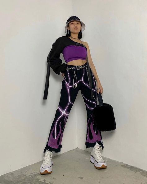 Lilith Fashion, Runstar Hike, Kpop Concert Outfit, Look Festival, Purple Outfits, Hip Hop Outfits, Alt Fashion, Aesthetic Outfit, Kpop Fashion Outfits