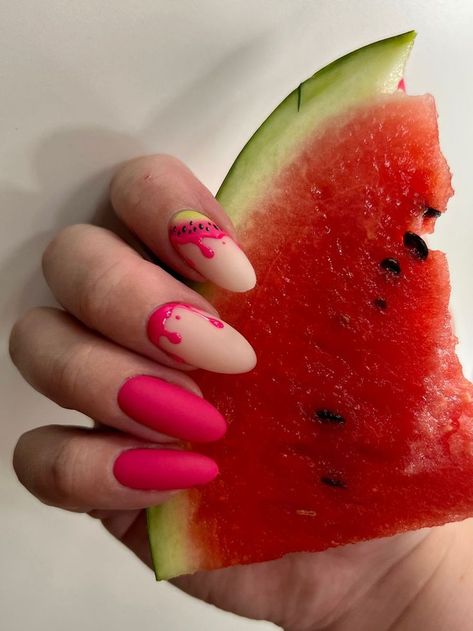 Summer Nails With Watermelon, Summer Nails 2023 Fruit, Watermelon Nails 2024, Nails Watermelon Design, Gel Nails Watermelon, Watermelon Nail Art Design, Fruit Summer Nails, Watermelon Color Nails, Watermelon Nails Acrylic