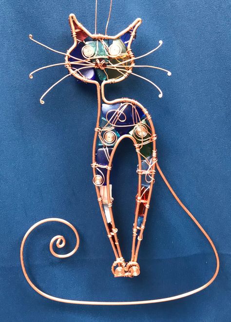 "Copper wire, beach glass and recycled tumbled glass sculpture Wall hanging or Suncatcher 10\"tall" Beaded Wire Art, Copper Wire Crafts, Glass Bead Crafts, Shape Ideas, Copper Wire Art, Wire Ornaments, Wire Art Sculpture, Wire Jewelery, Wire Wrap Jewelry Designs