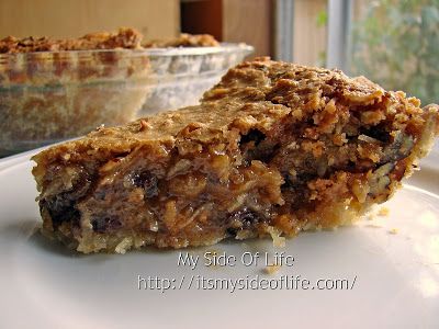 Sweet Treat Friday – I want Some Sawdust Pie! | It's My Side of Life Sawdust Pie, Vinegar Pie, Pie Blueberry, Amish Living, Saw Dust, Food Game, Coconut Pie, Amish Recipes, Perfect Pies