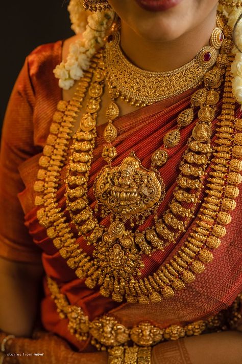 The Latest Wedding Jewelry Trends to Elevate Your Look!! Bridal Indian Jewelry, Kerala Jewellery, South Indian Bridal Jewellery, Bridal Indian, Kerala Wedding, Pop Art Fashion, Bridal Sarees South Indian, Jewelry Knowledge, Bridal Jewels