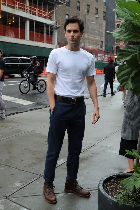 Joe Goldberg Outfit Ideas, Penn Badgley Style, Joe Goldberg Style, Joe Goldberg Costume, Joe Goldberg Outfit, Pen Badgley, Joe Goldberg, Fresh Movie, Outfit Aesthetics