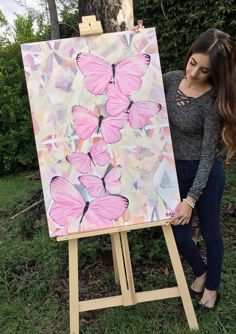 Pink butterflies. Acrylic painting. Art. Maria Claudia Pink Butterfly Painting Acrylic, Pink Butterfly Painting, Butterfly Acrylic Painting, Butterfly Art Painting, Canvas Drawings, Butterfly Drawing, I'm Bored, Butterfly Painting, Purple Butterfly