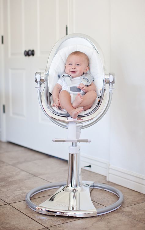 Bloom Fresco Chrome in silver from hellofashion123.com Bloom High Chair, Nice Baby, Baby Gadgets, Baby Chair, Cool Baby, Baby High Chair, Hello Fashion, Baby Necessities, Baby Must Haves