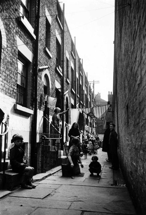 Victorian Slums, Liverpool Pictures, Old Liverpool, Historic Photography, Liverpool Life, Liverpool Town, 3rd April, Liverpool Docks, Monochrome Aesthetic