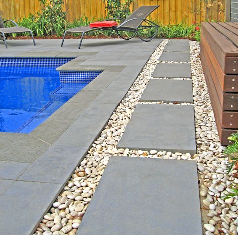 Ideas De Piscina, Landscaping Around Pool, Pool Paving, Bluestone Pavers, Pool And Patio, Inground Pool Landscaping, Pool Pavers, Paving Ideas, Pool Remodel