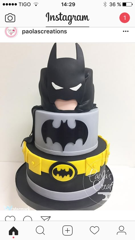 Batman Cake Lego Batman Birthday Cake, Lego Batman Cakes, Batman Cupcakes, Batman Themed Birthday Party, Lego Batman Birthday, Batman Party Ideas, Batman Birthday Cakes, Superhero Cakes, Marvel Cake