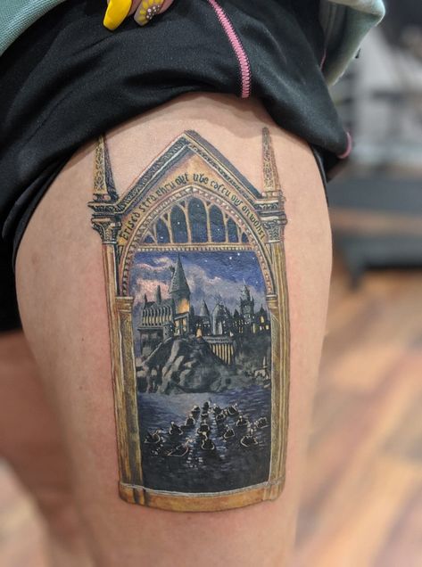 Harry Potter inspired thigh piece. Mirror Of Erised Tattoo, Harry Potter Tattoo Sleeve, Hogwarts Tattoo, Mirror Of Erised, Harry Tattoos, Lotr Tattoo, Hp Tattoo, M Tattoos, Dibujos Tattoo