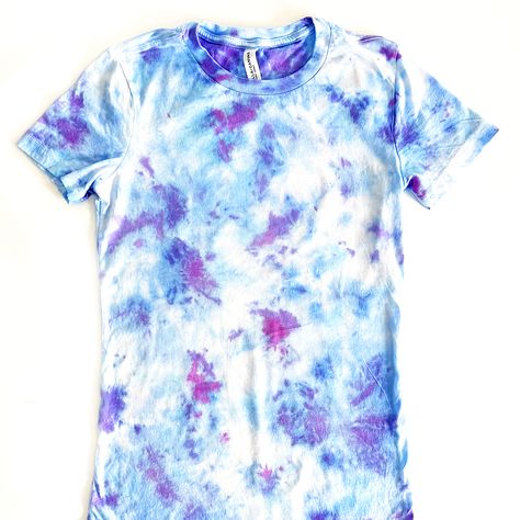 EASY Crumple Tie Dye Technique - perfect for beginners and kids! See the tutorial at Pineapple Paper Co. #tiedye Tie Dye Shirt Ideas, Crumple Tie Dye, Tie Dye Patterns Diy, Unique Tie Dye, Tie Dye Techniques, How To Tie Dye, Unique Ties, Tie Dye Shirts, Dye Shirt