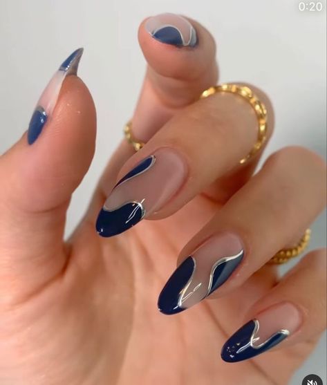 Blue Winter Nails, Short Nail Art, Nail Art Designs For Beginners, Wave Nails, Easy Nail Art Designs, Long Nail Art, Nail Art Tutorials, Halloween Nails Easy, Cute Simple Nails