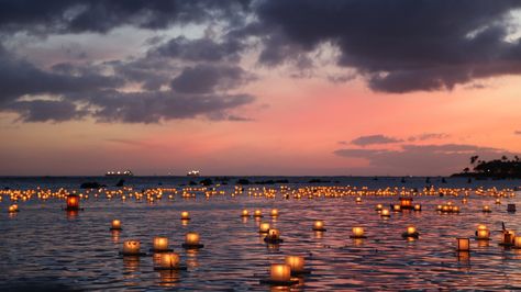 Honolulu Lantern Festival, Oahu, Hawaii Thai Lantern Festival, Lantern Festival Aesthetic, Home Screen Wallpaper Hd, Screen Wallpaper Hd, Festival Aesthetic, Big Cities, Bts Gif, Lantern Festival, Wallpaper Ipad