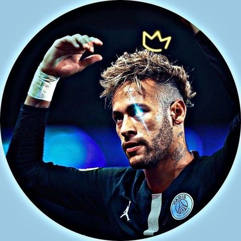 Flamboyant Style, Neymar Jr Wallpapers, Female Soccer Players, Soccer Tips, Bill Skarsgard, Soccer Party, Soccer Quotes, Soccer Skills, Digital Marketer